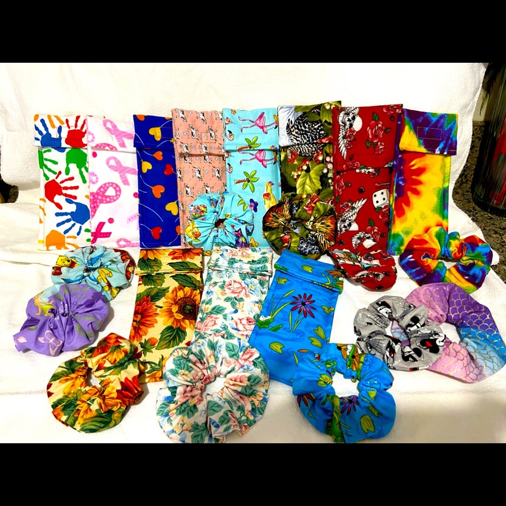 Padded eyeglass case and and matching scrunchies